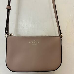 🎄Kate Spade Crossbody Bag